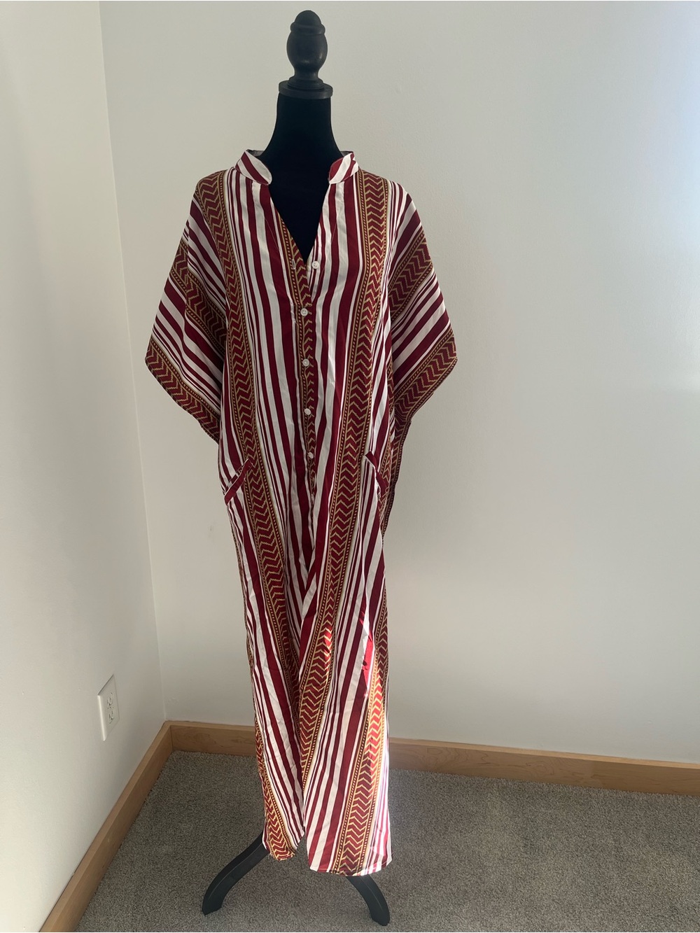 GYPSIE BLU Red/White/Gold Striped Women’s Kaftan with Side Slits and Drawstring